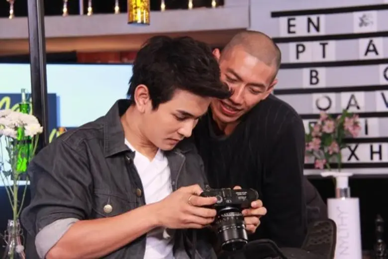 ทีวีไกด์: รายการ "ทอล์ก-กะ-เทย Tonignt" เปิดอก “กัน” สุดอิน!!! การถ่ายภาพ ถึงขั้นเปลี่ยนการใช้ชีวิต