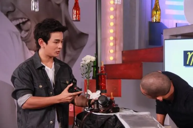 ทีวีไกด์: รายการ "ทอล์ก-กะ-เทย Tonignt" เปิดอก “กัน” สุดอิน!!! การถ่ายภาพ ถึงขั้นเปลี่ยนการใช้ชีวิต