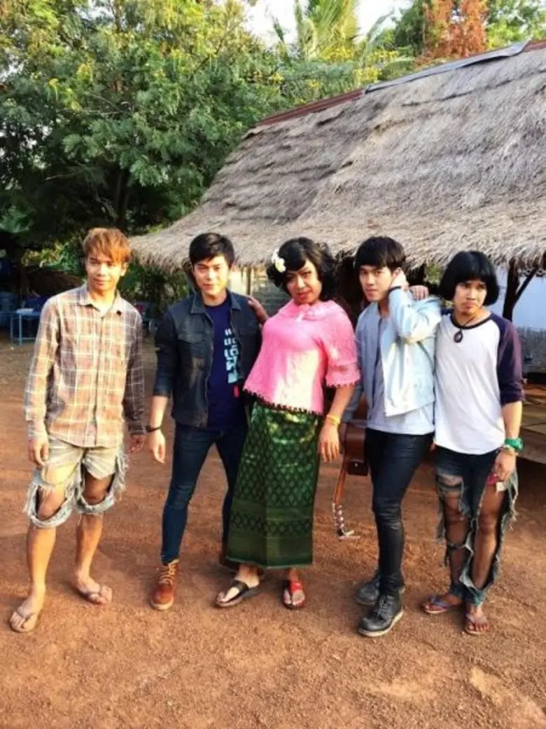 ที่นี่หมอชิตวันอาทิตย์นี้พิธีกร พี่ดู๋ แล...