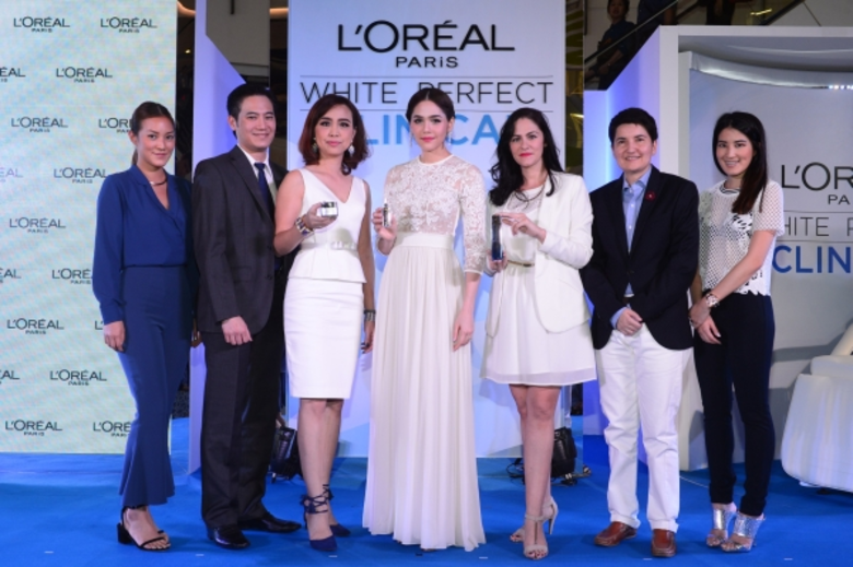 นาตาลี เกอร์ชไตน์ เคอโรวดี้ (ที่3จากขวา) ...