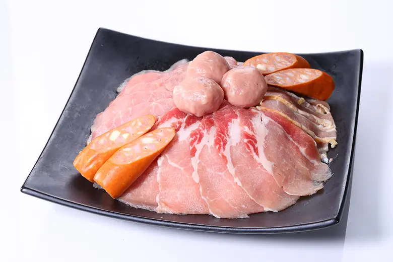 ฮ่องกง สุกี้ ต้อนรับเดือนแห่งความรักและตรุษจีน มอบบัตรกำนัลเมื่อทานครบ 1,000 บาท