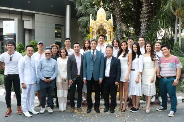 นายศิวะพร ชมสุวรรณ กรรมการผู้อำนวยการใหญ่...