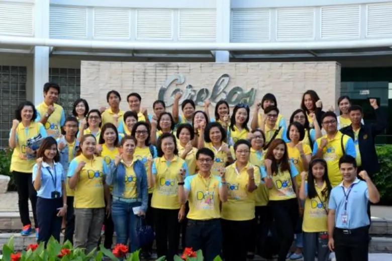 นายมานะ เตียงตระกูลทอง ผู้จัดการทั่วไป ฝ่...