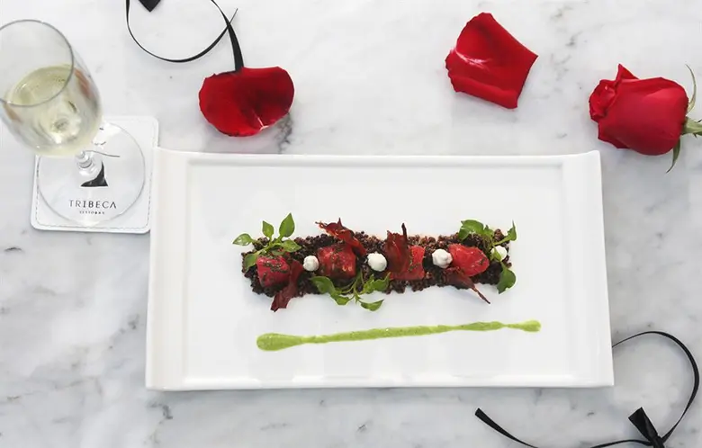 ทรัยเบคก้า เรสโทบาร์ ร้านอาหารสุดชิค สไตล์นิวยอร์กส...