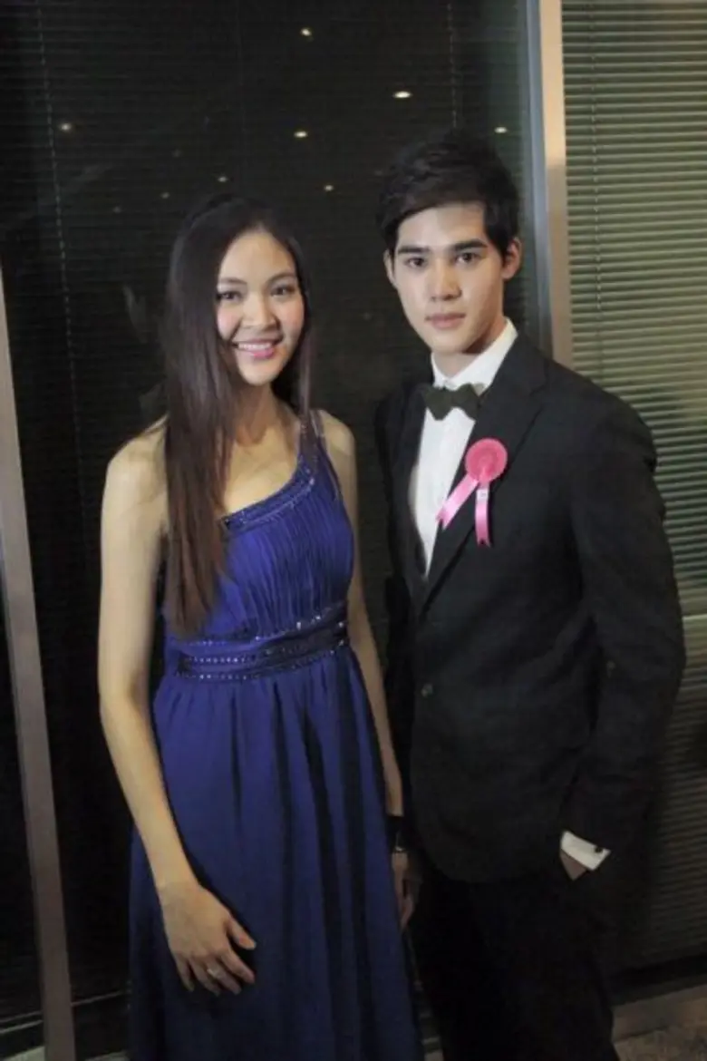 เป็นหนึ่งในนักแสดงดาวรุ่งพุ่งแรงของช่อง 3...