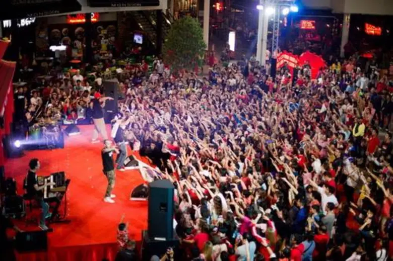 เมกาบางนา เปิดงาน “เมกา วันเดอร์ฟูล ไชนิส 2016”พร้อมประกวดสาวหมวย เฉลิมฉลองตรุษจีนสุดยิ่งใหญ่