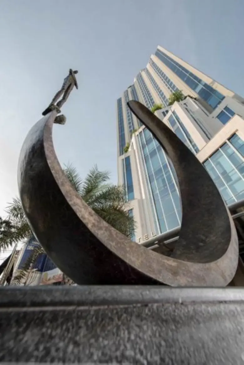 วาเลครี กูร์ตาร์ พร้อมนำผลงานประติมากรรมแสดงที่ อินเดีย อาร์ท แฟร์ และ ฮ่องกง อาร์ท เซนทรัล