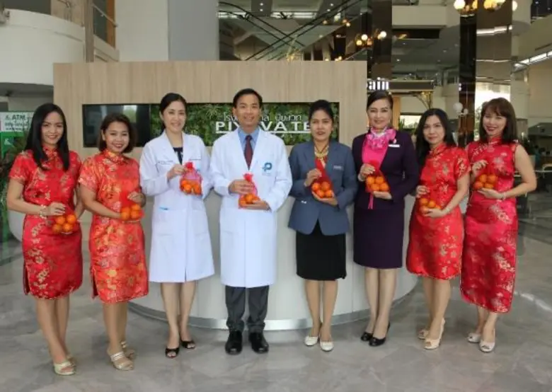 นายแพทย์บุรินทร์ นุชนิยม ผู้ช่วยประธานเจ้...