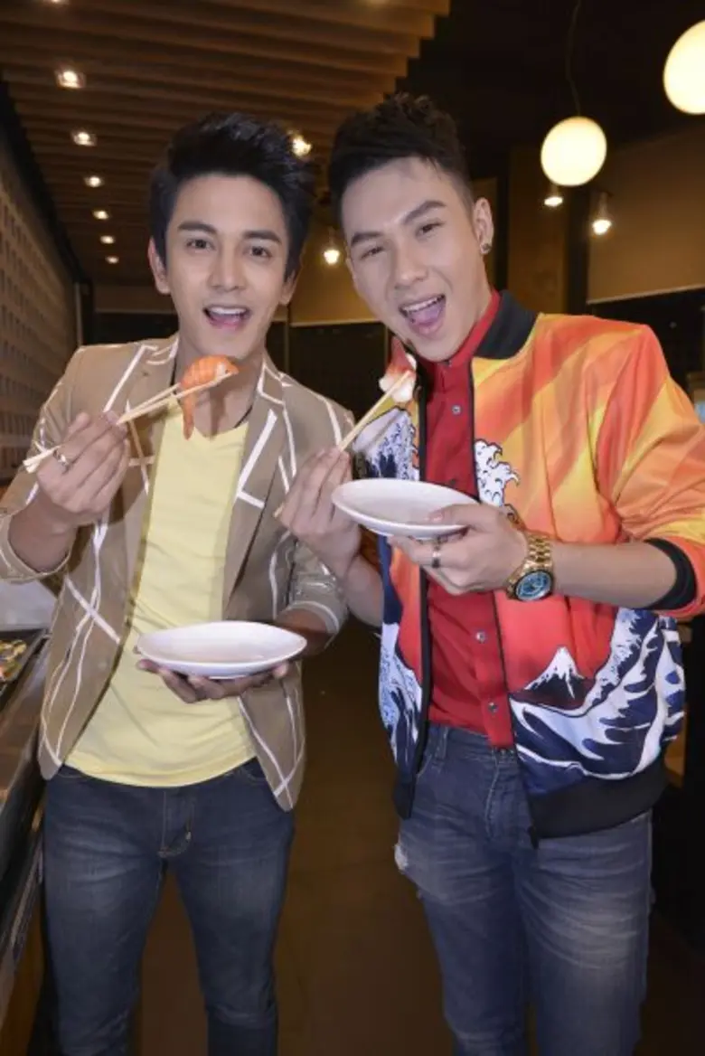 กัน-ตั้ม ร่วมฉลอง7ปี Kin Japanese