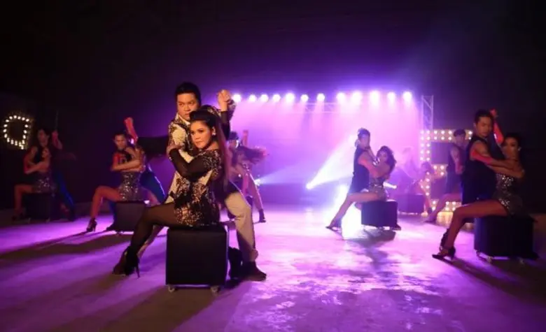 Movie Guide: “เบน-ฮาย” เต้นยับ “ทำบุญร่วมชาติ” จับคู่ Featuring ครั้งแรก ใน “ลูกทุ่งซิกเนเจอร์”