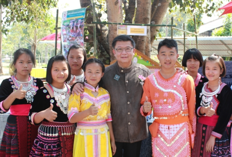 ศาสตราจารย์ ดร.ชาญณรงค์ พรรุ่งโรจน์ ผู้อำ...