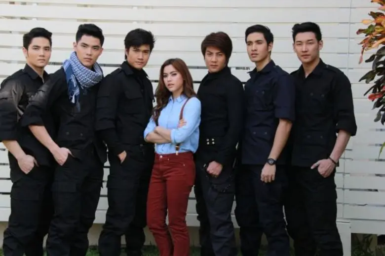 ค่าย “โซนิกซ์ บูม” ถือฤกษ์ดีบวงสรวงละครสองเรื่องสองรส “ดวงใจพิสุทธิ์” และ “บัลลังก์รักคู่จิ้น”