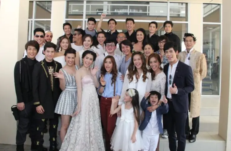 ค่าย “โซนิกซ์ บูม” ถือฤกษ์ดีบวงสรวงละครสองเรื่องสองรส “ดวงใจพิสุทธิ์” และ “บัลลังก์รักคู่จิ้น”