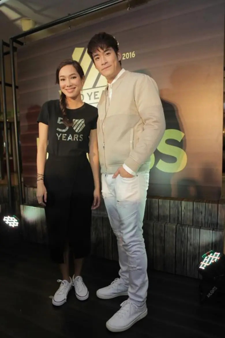 อาเล็ก ธีรเดช ควงจอย รินลณี สวีทหวานกลางงาน K-Swiss ฉลองครบรอบ 50 ปี ต้อนรับเดือนแห่งความรัก