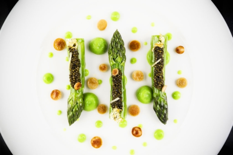 โรงแรม วี กรุงเทพฯ ขอเชิญทุกท่านสัมผัสประ...