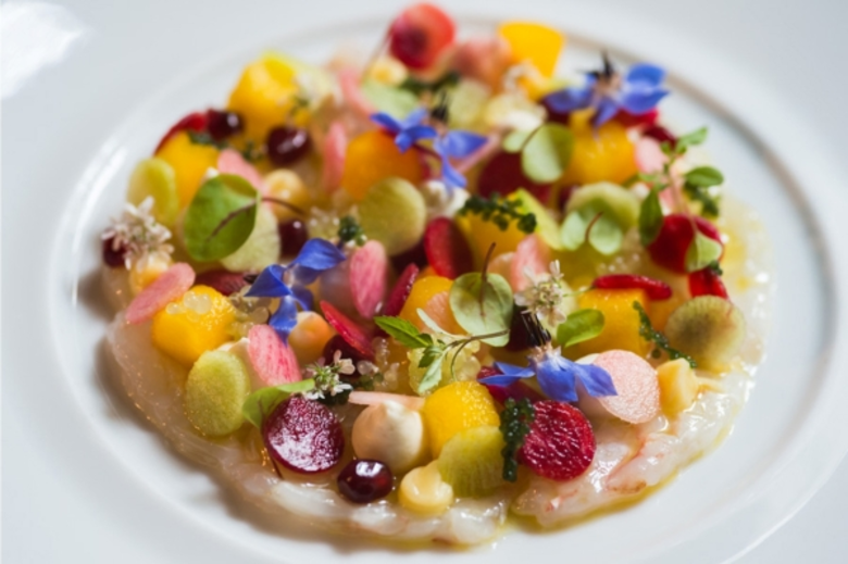 Discover the Pleasure!สัมผัสประสบการณ์พิเศษสุดเอ็กซ์คลูซีฟโดยมิชลินสตาร์เชฟระดับ 1 ดาว เชฟจูเลียง มงต์บาบู ที่กำลังจะบินตรงมาจากกรุงปารีสประเทศฝรั่งเศส ในวันที่ 23 ถึง 26 มีนาคม 2559 ที่ โรงแรม วี กรุงเทพฯ