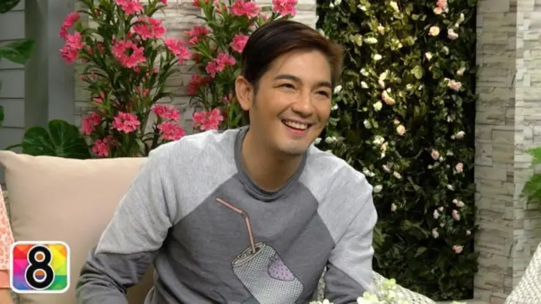 รายการ "คุยเพลิน เมืองไทย" ซึ่งออกาอากาศ ...