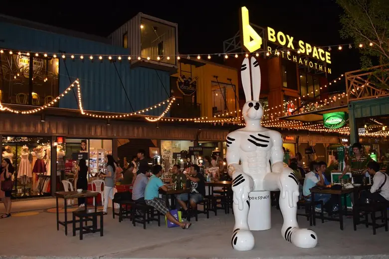 เปิดแล้ว!!! บ็อกซ์ สเปซ รัชโยธิน...คอนเทนเนอร์ มอลล์ สุดชิค แหล่งช้อป