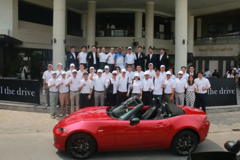 มาสด้ารุกสปอร์ตมาร์เก็ตติ้งคว้า “โปรช้าง” นักกอล์ฟหมายเลขหนึ่งของเมืองไทย ธงชัย ใจดี  สร้างอิมเมจเทคโนโลยีสกายแอคทีฟให้ก้องโลก