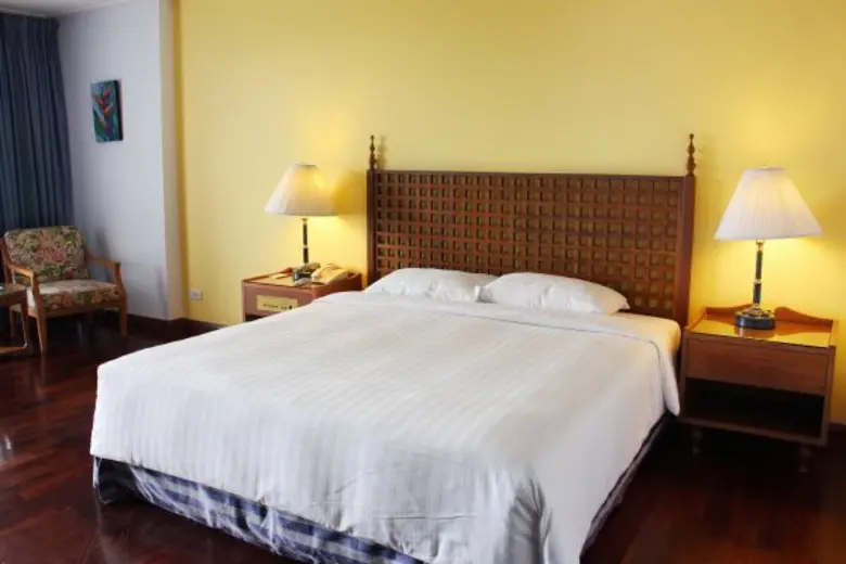 “พักผ่อนใกล้น้ำ เวียนเทียนใกล้กรุง” ที่สามพราน ริเวอร์ไซด์