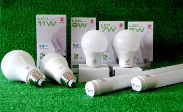 หลอด LED ตราใบไม้ สว่างกว่า ประหยัดกว่า ถ...