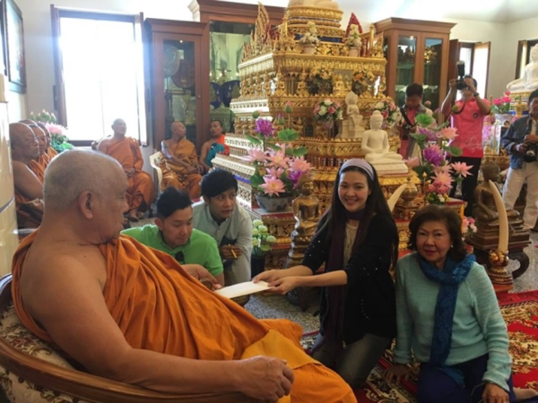 "แพม-ลิตา" และคุณแม่ "อาจารย์ลักขณา ตะเวท...