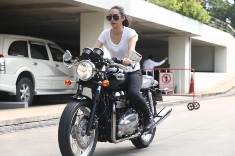 “วีเจจ๋า - ณัฐฐาวีรนุช” พลิกคาแรกเตอร์ สวมมาดสาวหล่อ ใน “คนไม่มีสิทธิ์”