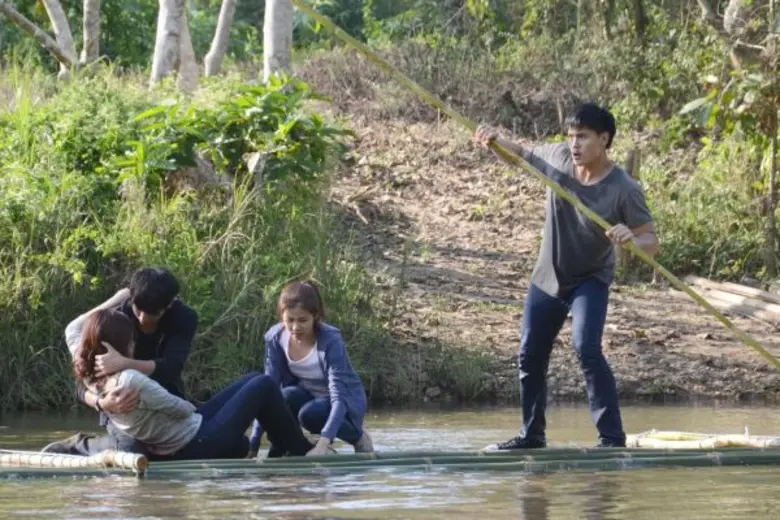 “พุฒ” สู้เพื่อเธอ!! พา “เอสเธอร์-ยิปซี” หนีตาย