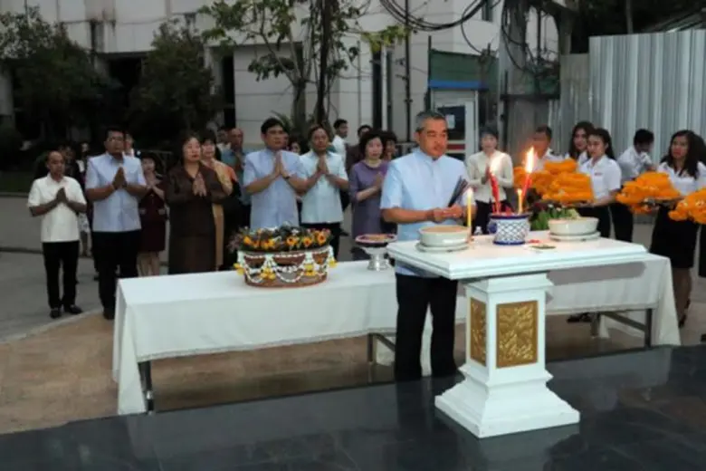 นายสมชาย พูลสวัสดิ์ อธิบดีกรมสรรพสามิต เป็นประธานใน...