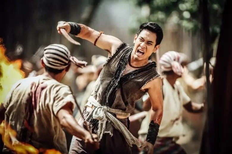 'เจเอสแอล’ เคารพบทประพันธ์ 'อตีตา’ นำ'อ๋อม’ ตัวแทนนักแสดงและทีมงาน กราบขอบคุณ 'ทมยันตี’