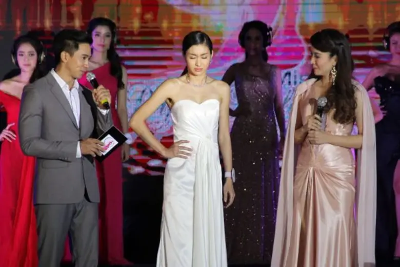 ทีวีไกด์ ละคร มงกุฎริษยา (ตอน 26) ออกอากา...