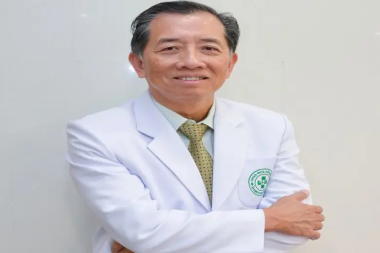 ศูนย์จักษุ 24 ชั่วโมง รพ.เจ้าพระยารณรงค์ตรวจตาปีละครั้ง ป้องกันจอประสาทตาเสื่อมเร็วผิดปกติ