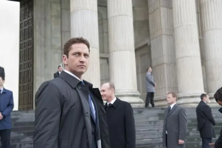 Movie Guide: “เจอราร์ด บัตเลอร์” ฟิตมาก!!! ลงฝึกรบพร้อมหน่วยซีล เพื่อฉากบู๊สมจริงใน ผ่ายุทธการถล่มลอนดอน (LONDON HAS FALLEN)