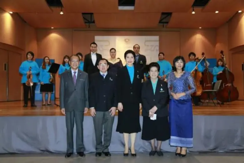 นายวีระ โรจน์พจนรัตน์ รัฐมนตรีว่าการกระทร...