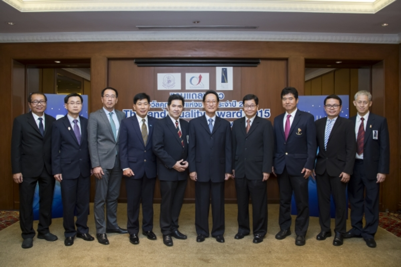 นายสมภพ อมาตยกุล ประธานคณะกรรมการรางวัลคุ...