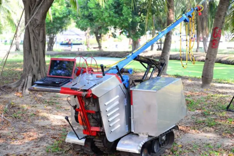 เครื่องฉีดพ่นสารเคมีกำจัดแมลงศัตรูมะพร้าว...