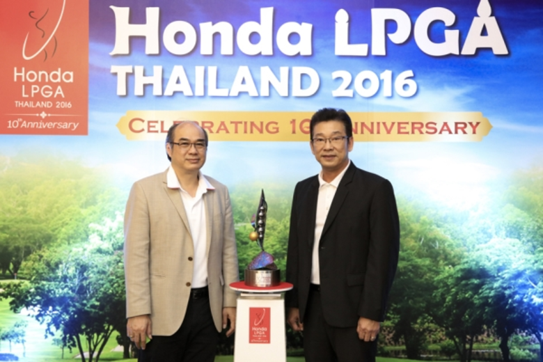 นายชยานนท์ กฤตยาเชวง รองกรรมการผู้จัดการใ...