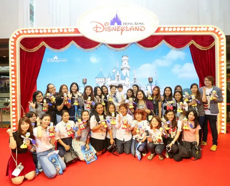 ฮ่องกงดิสนีย์แลนด์ ฉลองใหญ่ให้ “สุดว้าว” ครบรอบ 10 ปี จัดกิจกรรม มีท แอนด์ กรี๊ด มาร์กี้ และหนูน้อยวันใหม่ ในงานเที่ยวทั่วไทย ไปทั่วโลก ครั้งที่ 18