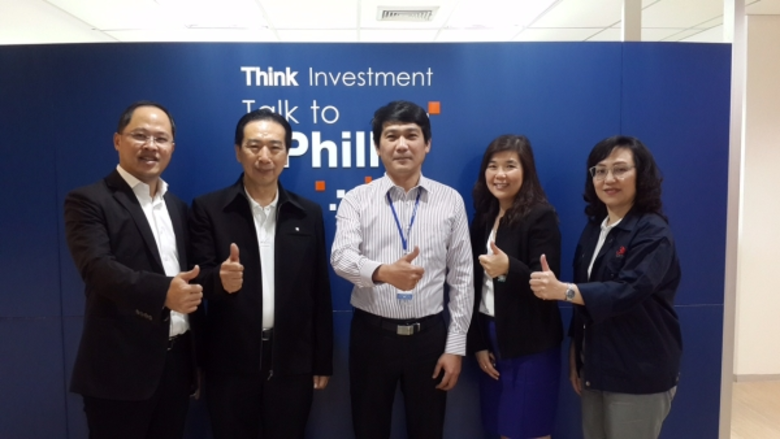 นายประสาน จิตรประทักษ์ (ที่2จากซ้าย) กรรม...