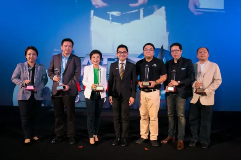 โครงการกล่องวิเศษ โดยอำพลฟูดส์ นำเสนอแนวคิดเพื่อสังคม  คว้ารางวัล MAT Award 2015