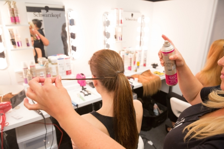 โปรเจกต์ รันเวย์ (Project Runway) รายการเ...