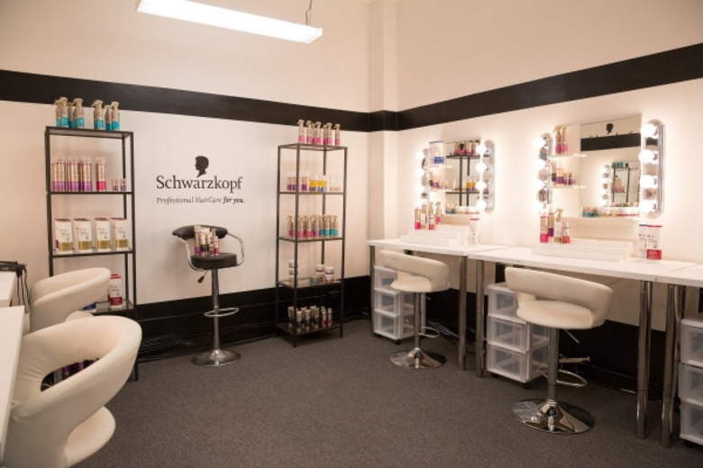 ชวาร์สคอฟสนับสนุนรายการเรียลลิตี้จากสหรัฐอเมริกา “โปรเจกต์ รันเวย์”