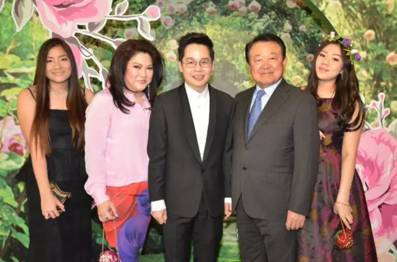 หรูหราและงดงามสมเป็นแบรนด์เพชรชั้นนำของประเทศไทย เม...