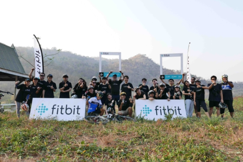 ฟิตบิท ผู้นำด้านอุปกรณ์การดูแลสุขภาพและกิจกรรมการออ...