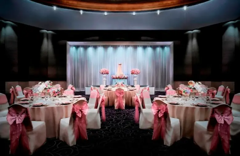 โรงแรมพูลแมน กรุงเทพฯ แกรนด์ สุขุมวิท ขอเ...