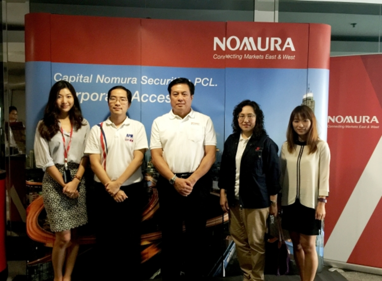 นายประจินต์ คงสาคร (กลาง) กรรมการบริหารแล...