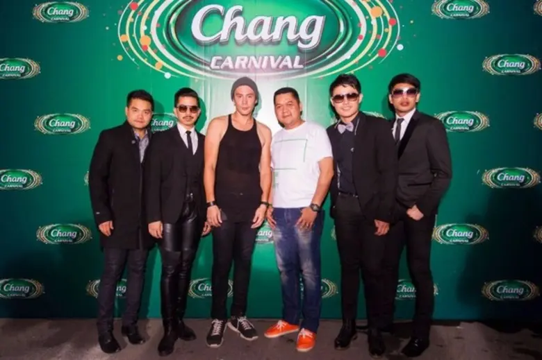 คุณตุลา พัฒโนทัย ผู้จัดการภาคการขาย บริษั...