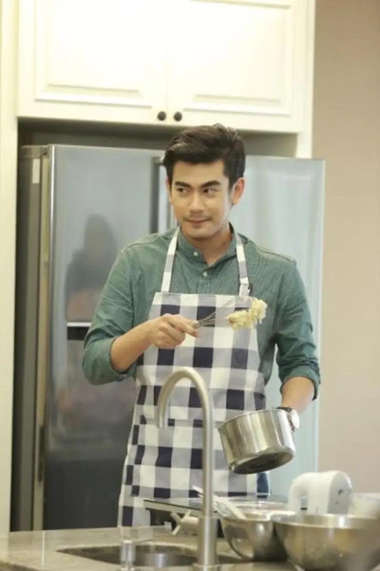 'โฟร์’ สอน 'ฌอห์ณ’ ทำชูครีม สุดหวาน น้ำตาลยังเรียกพี่!!