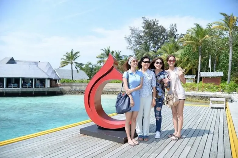 ประไพจิต ทองมา ผู้จัดการทั่วไป โรงแรมเซ็น...