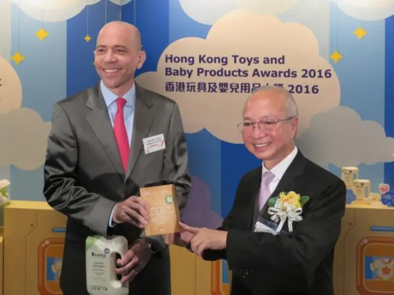 มร. ปีเตอร์ เวียนแมน ประธานกรรมการบริหาร ...